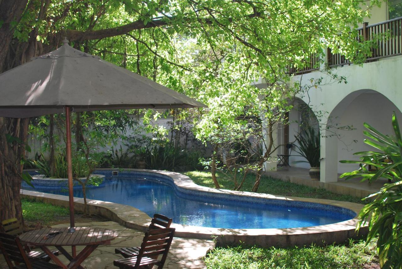 Alexanders Hotel Dar es Salaam Extérieur photo