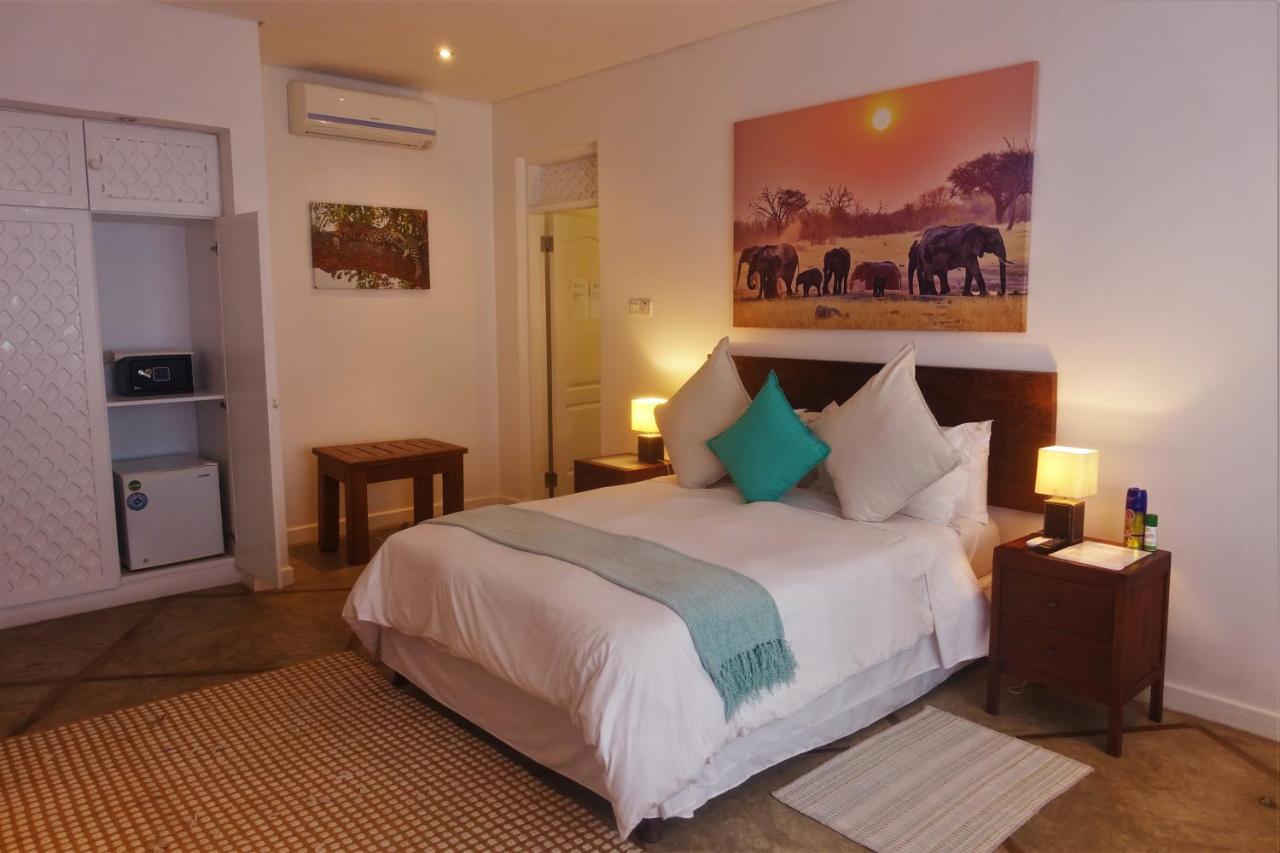 Alexanders Hotel Dar es Salaam Extérieur photo